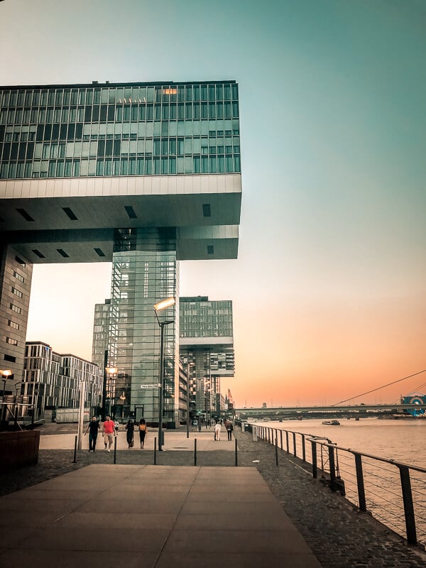 K&ouml;ln Sehensw&uuml;rdigkeiten Rheinauhafen Kranh&auml;user Hafen