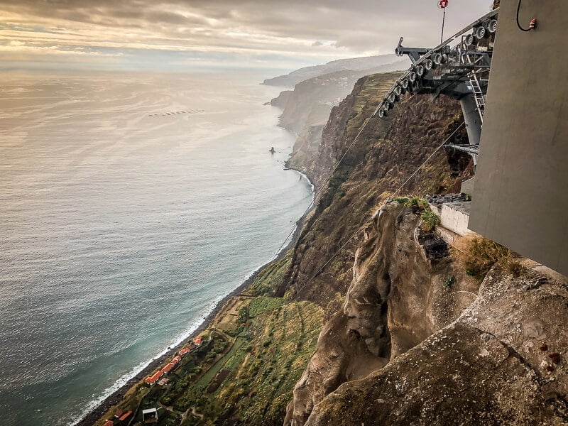 Portugal Madeira Sehensw&uuml;rdigkeiten Faja dos Padres Gondel Seilbahn