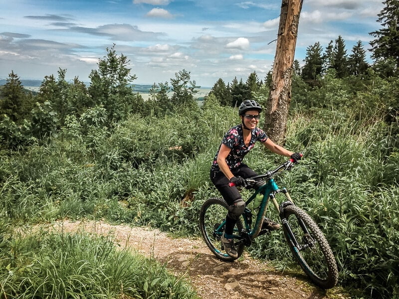 Sabrina Bechtold Couchflucht - Mountainbiken Mountainbike Trails Brilon Bikepark Sauerland