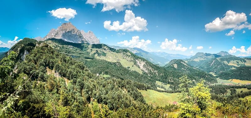 Wilder Kaiser Koasa Trail Wandern Etappe 1 Bergliebe Blick Berge