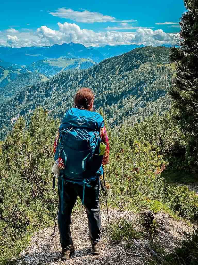 Couchflucht mit Rucksack Osprey bei Wanderung