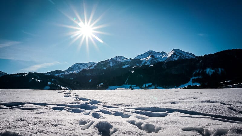 Schneelandschaft Pillerseetal Winterwandern bei Sonne