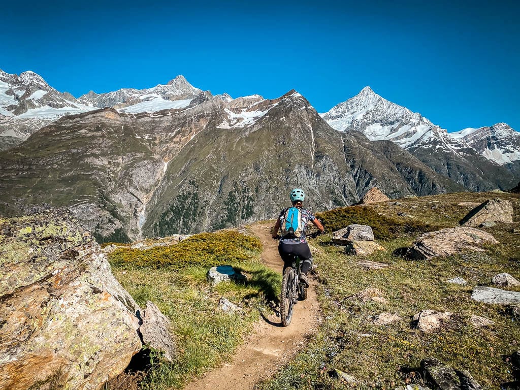 Zermatt Biken auf dem Blumentrail mit Couchflucht von Blauherd nach Sunnegga
