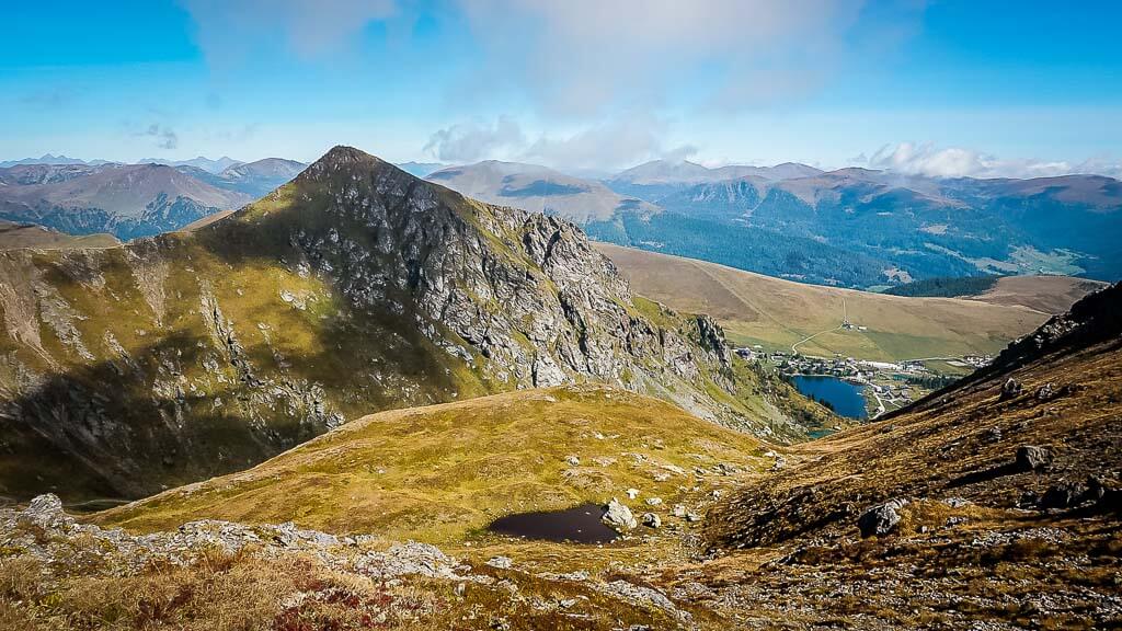 Nockberge Wandern auf dem Alpe Adria Trail am Gro&szlig;en Falkert und Falkertsee