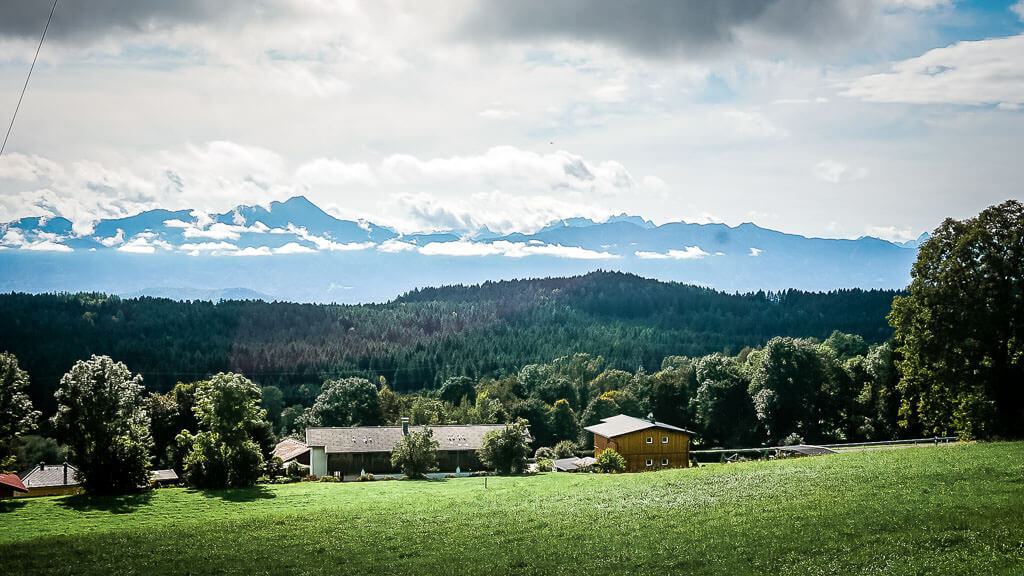 Blick auf die Karawanken auf dem Weg nach Velden am W&ouml;rthersee