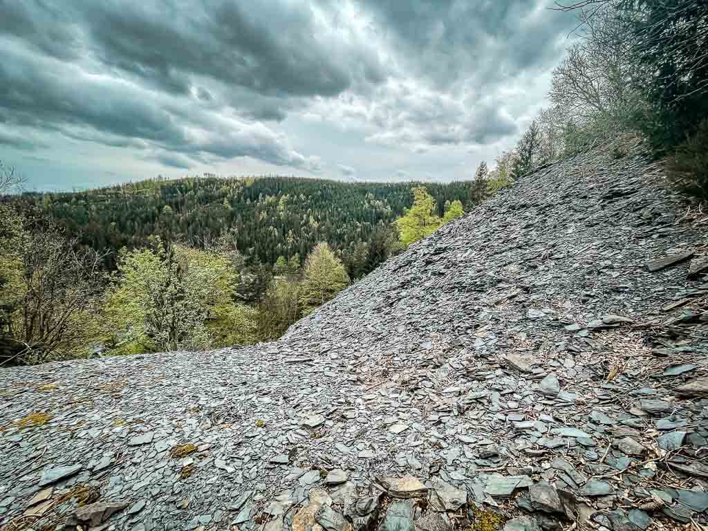 Schieferhalden im Frankenwald auf dem 12 Apostel Weg