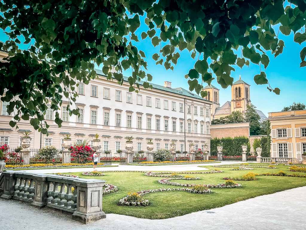 Salzburg wandern im Mirabellgarten von Schloss Mirabell