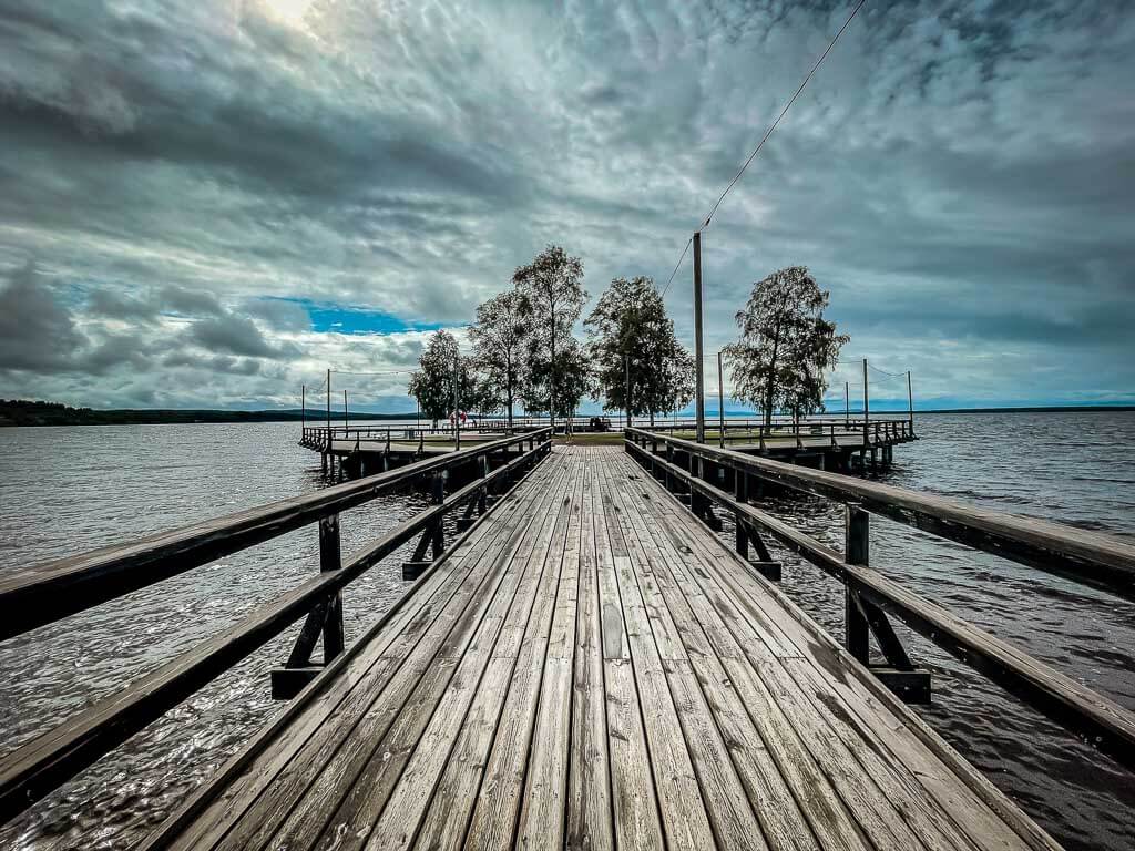 Seebr&uuml;cke in R&auml;ttvik am Siljansee in Dalarna
