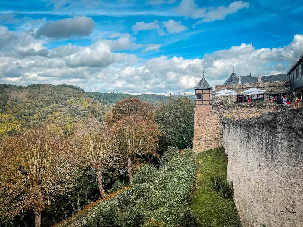 Mauern der Marksburg am Romantischen Rhein