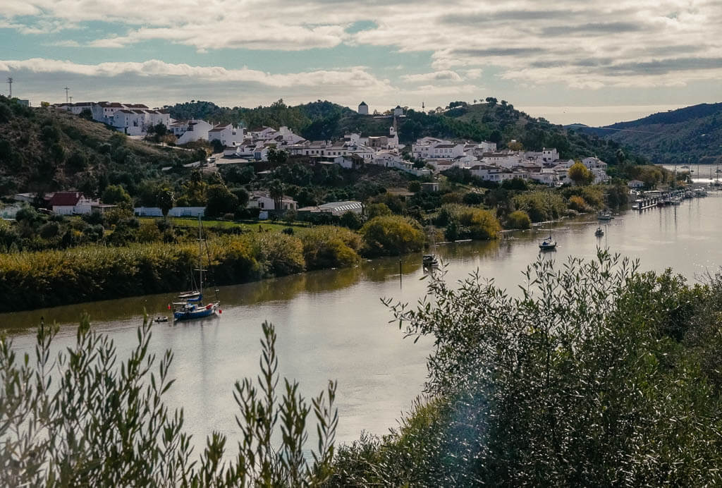 Wandern an der Algarve auf der Grande Rota do Guadiana bei Alcoutim