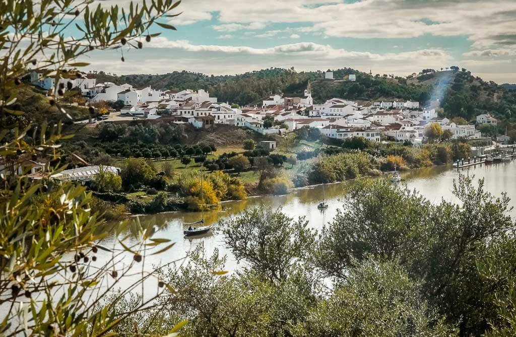 Wandern an der Algarve auf der Grande Rota do Guadiana bei Alcoutim