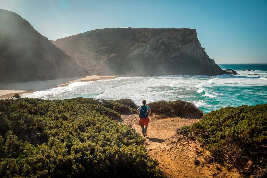 Wandern an der Algarve auf der Rota Vicentina am Praia da Murra&ccedil;&atilde;o
