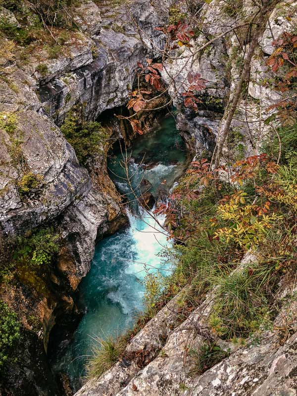 Soca Schlucht im Soca Tal auf dem Alpe Adria Trail zwischen Trenta und Bovec