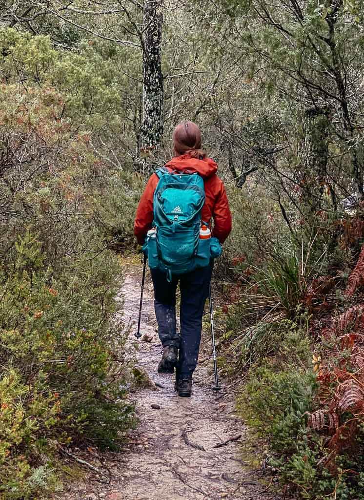 Couchflucht Sabrina Bechtold beim Wandern auf dem GR 221 durch das Tramuntana Gebirge