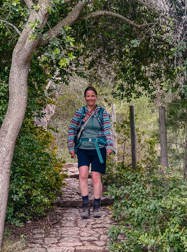 Couchflucht Sabrina Bechtold beim Wandern auf dem GR 221 in der Serra de Tramuntana