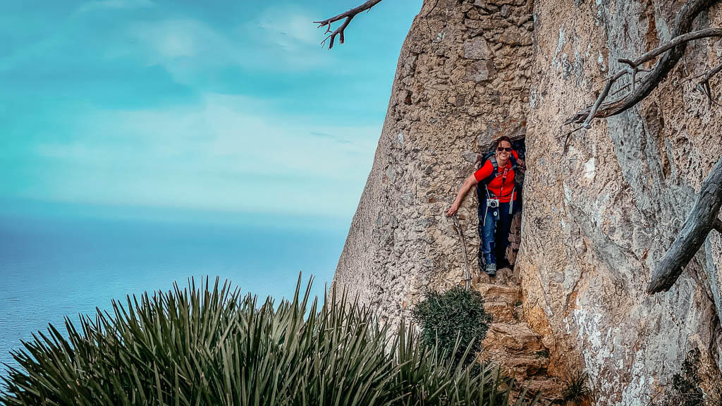 Spektakul&auml;rer Weg an der Steilk&uuml;ste auf der Talaia d'Alcudia