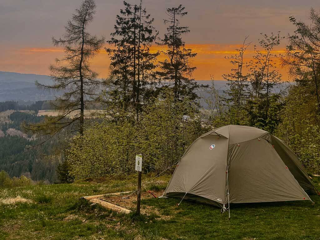 Qualit&auml;tsregion - Sonnenuntergang am Trekkingplatz D&ouml;braberg im Frankenwald