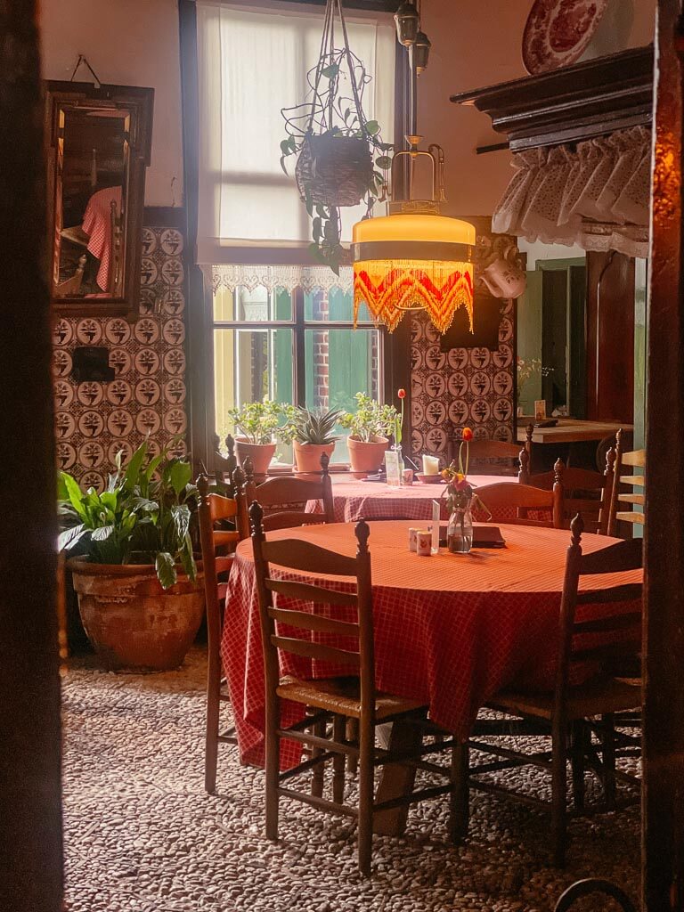 Achterhoek - Gastraum im Pfannkuchen-Restaurant von Erve Brooks