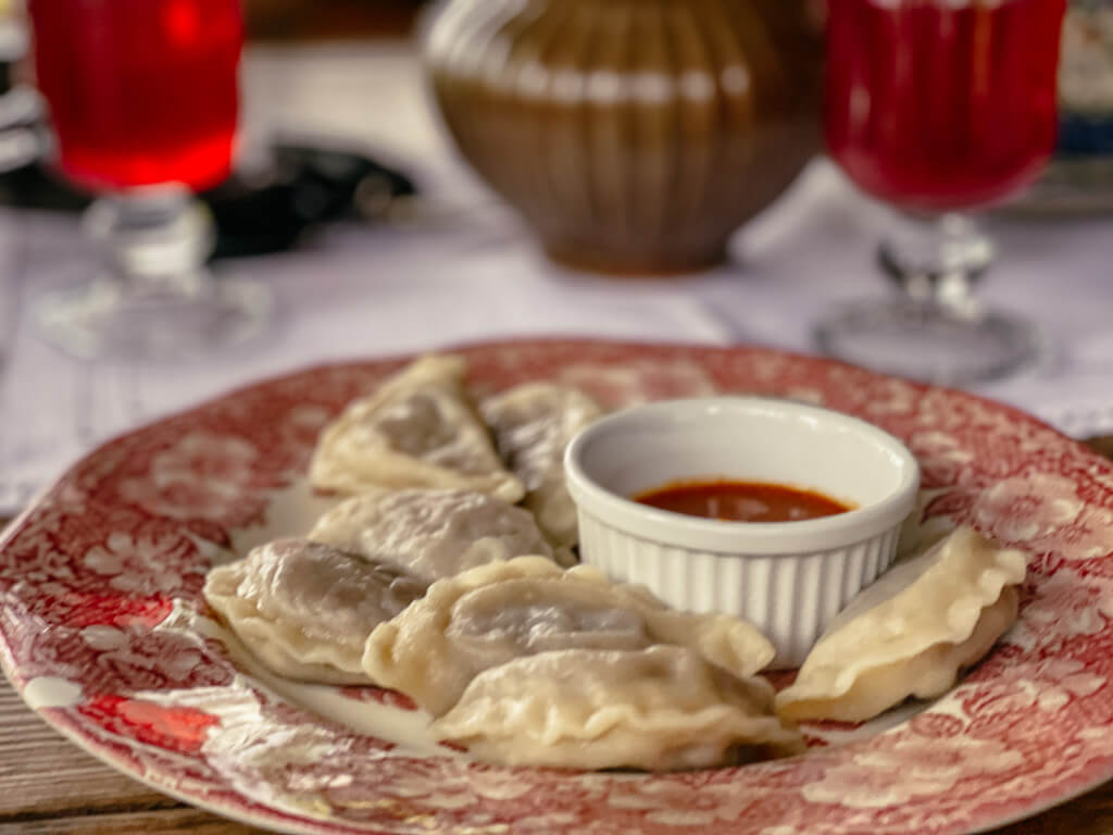 Piroggen im Wirtshaus zum Hund in Kadzidlowo, Masuren