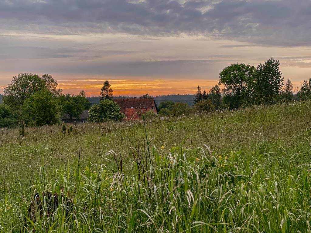 Masuren-Landschaftsidylle im Sonnenuntergang