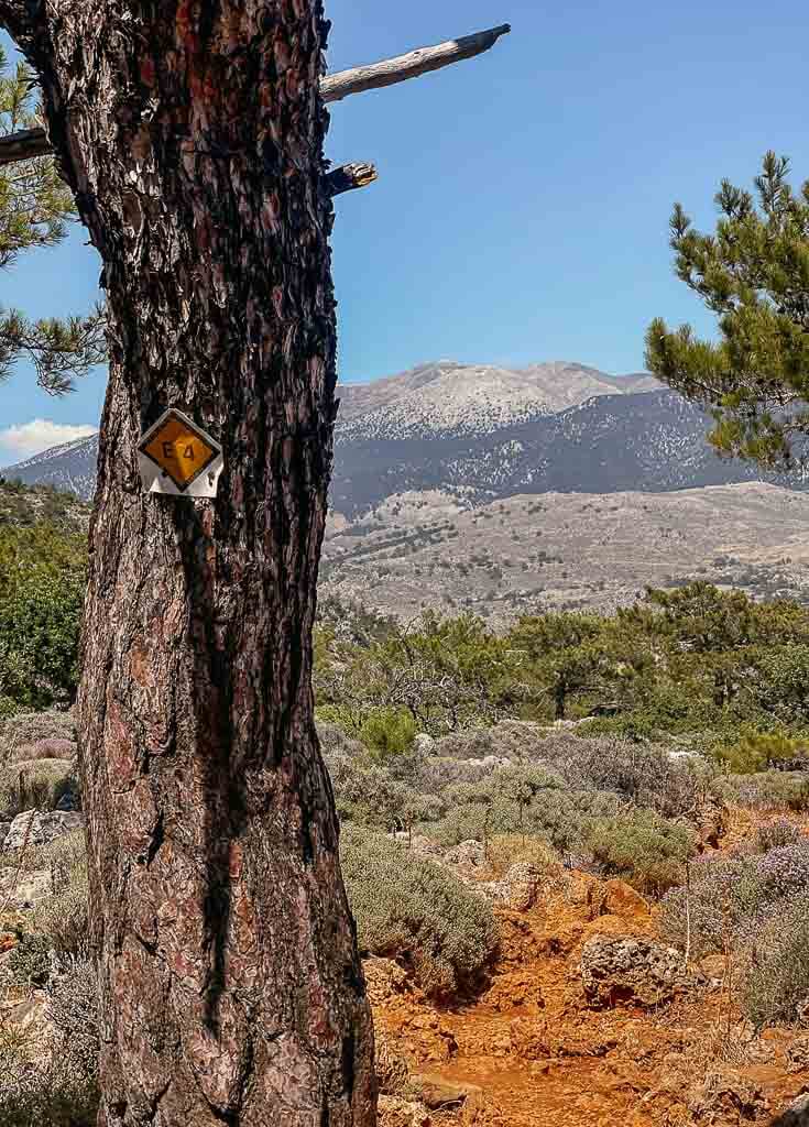 Markierung des Fernwanderweges E4 auf Kreta bei Sougia