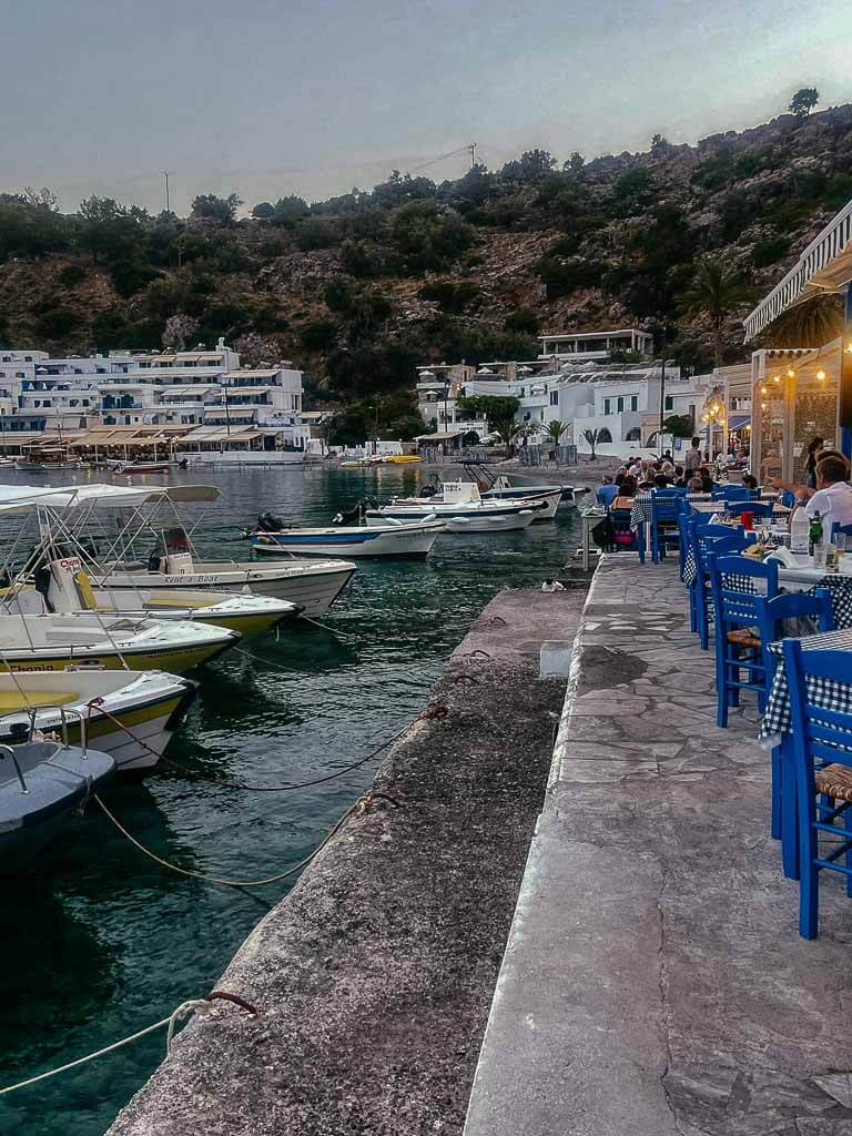 Tavernen am Meer in Loutro auf Kreta