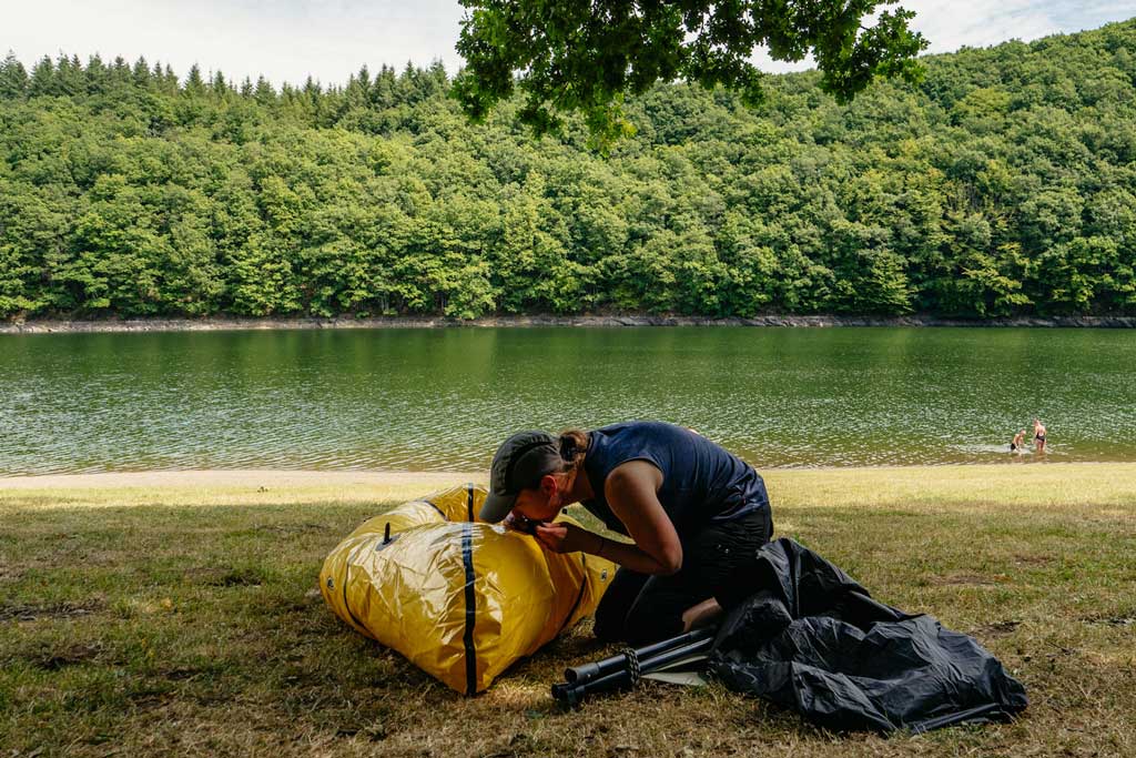 Packraft Trail Luxemburg - Packraft ausblasen