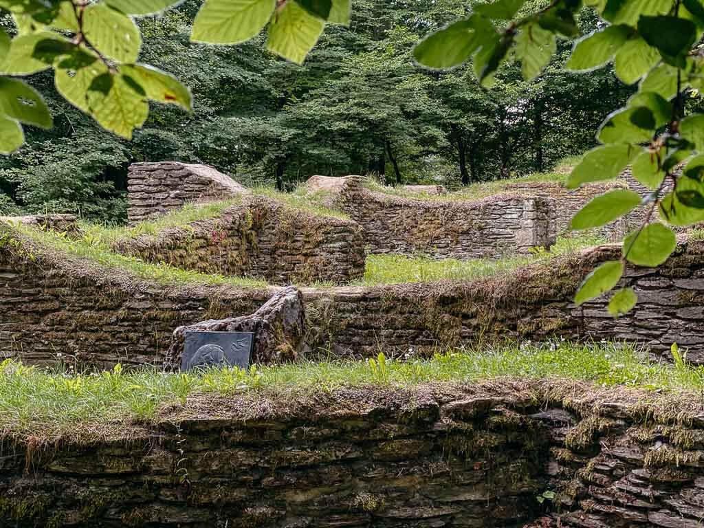 Ein Teil der fr&uuml;hmittelalterlichen Ringwallanlagen auf dem Borberg im Sauerland