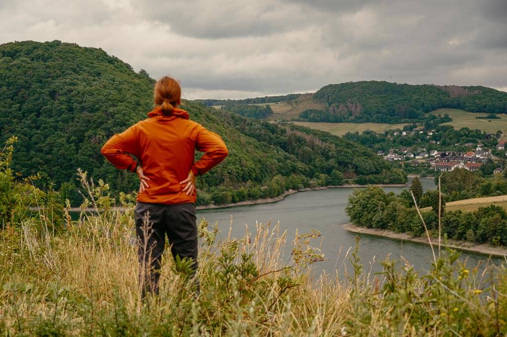 Couchflucht beim Wandern auf dem DIemelsteig am Diemelsee in den Sauerland Wanderd&ouml;rfern