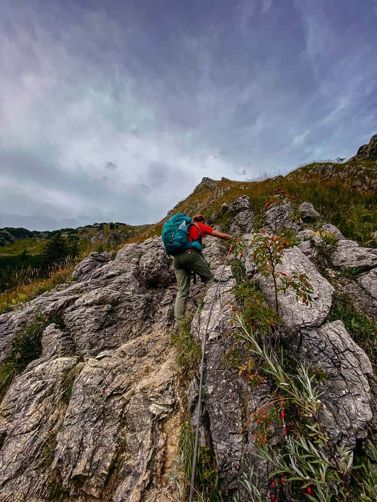 Kraxeln auf dem Gleitweg von Oberstdorf zum Nebelhorn auf der Wandertrilogie Allg&auml;u