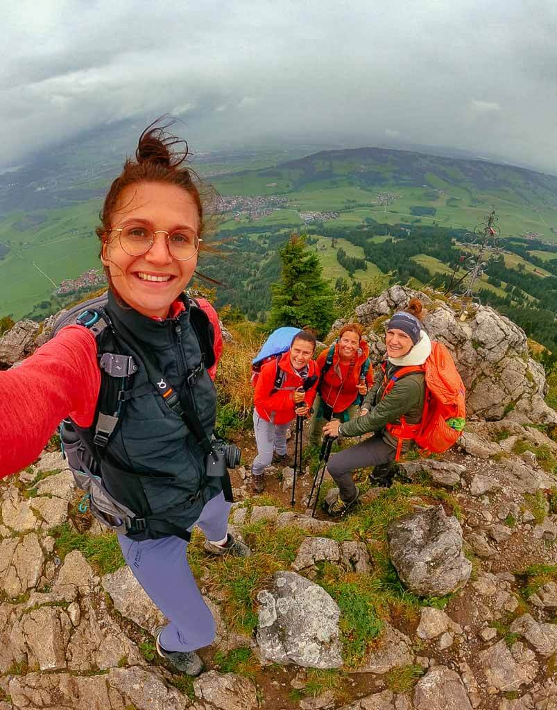 Selfie auf dem Gr&uuml;nten beim Wandern auf der Wandertrilogie Allg&auml;u