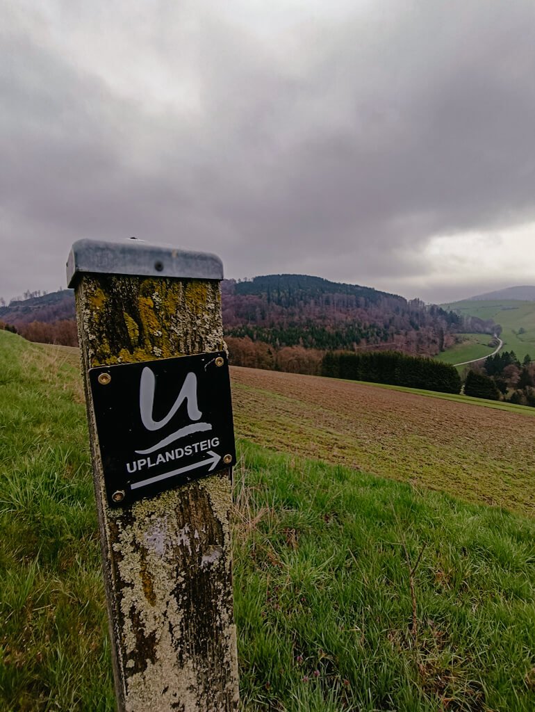 Sauerland Wanderwege Uplandsteig Markierung