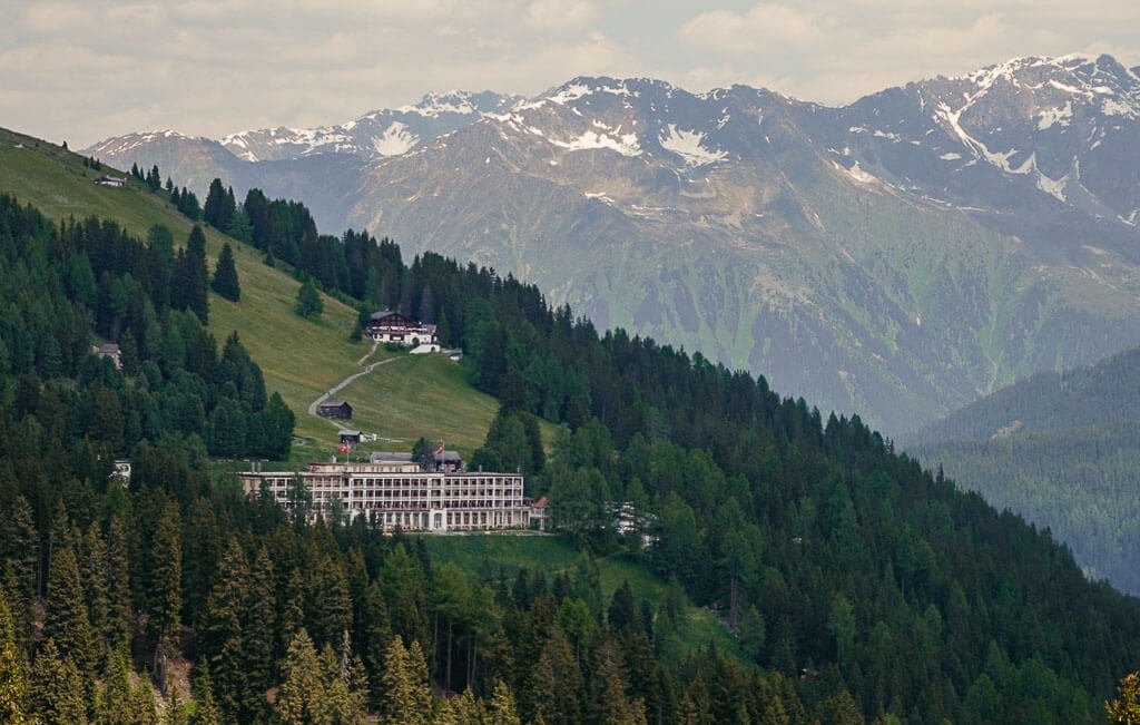 Hotel Schatzalp in der Berglandschaft von Davos