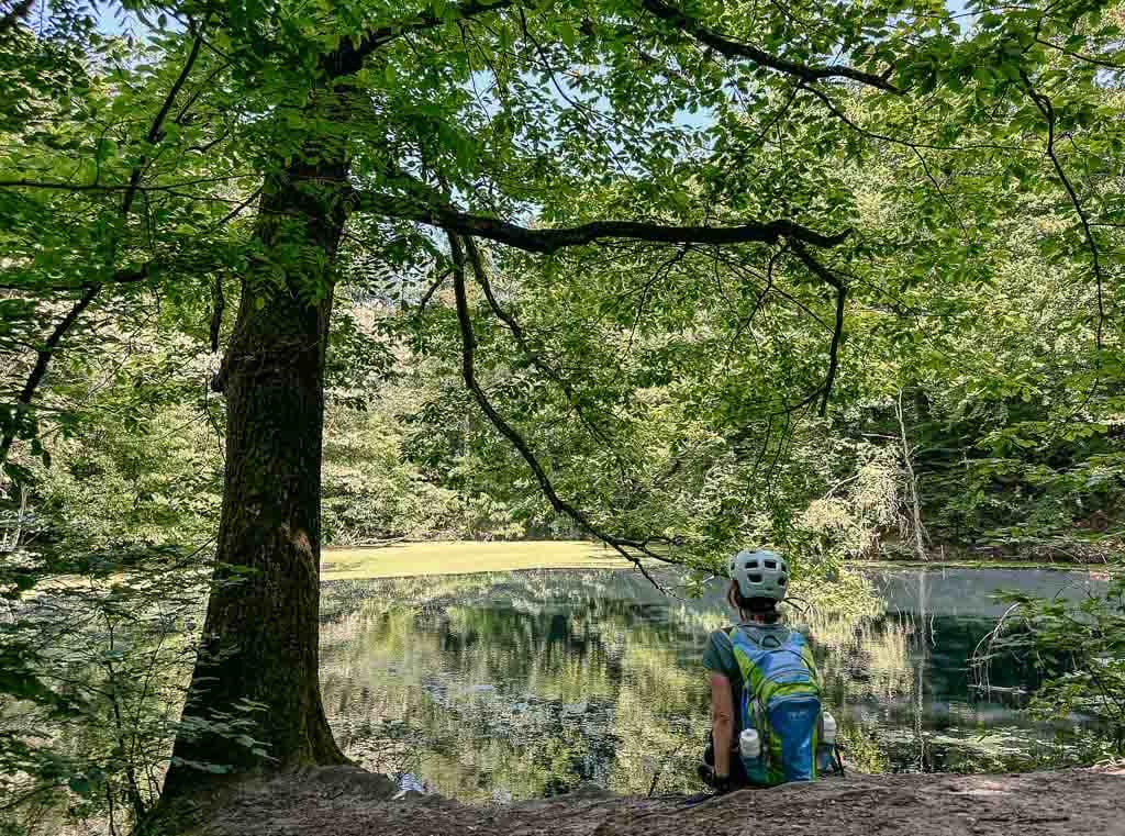 Alter Steinbruch bei der Radtour in Duisburg