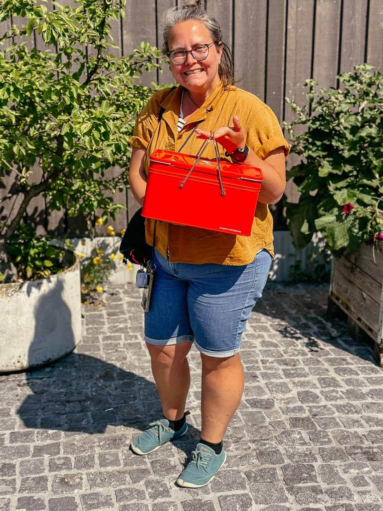 Grand Tour of Switzerland Snackbox mit Little Red Hiking Rucksack