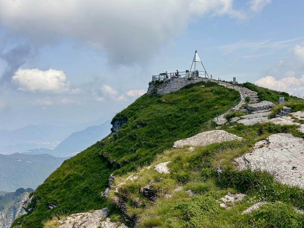 Wanderweg zum Monte Generoso im Tessin