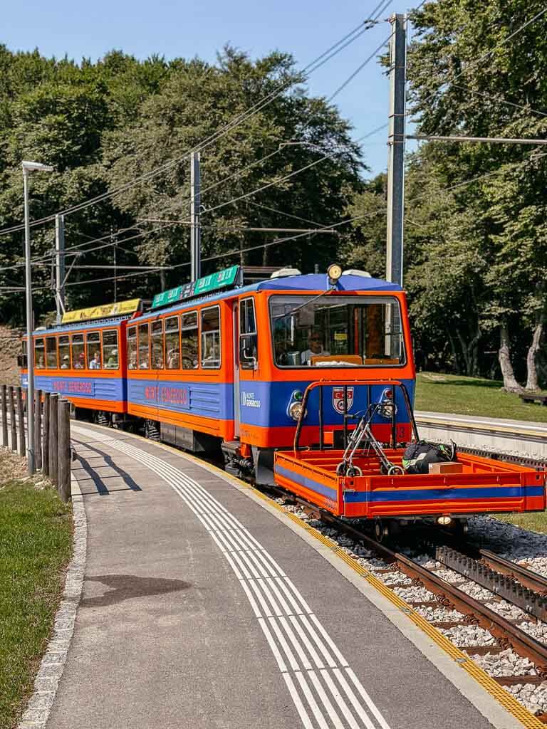 Zahnradbahn zum Monte Generoso im Tessin