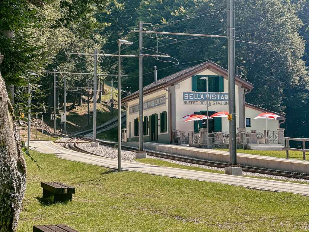 Ristorante Buffet Bellavista an der Mittelstation zum Monte Generoso