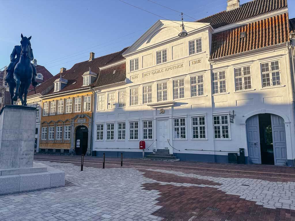 Touristeninformation im Geb&auml;ude der Alten Apotheke in Nakskov, Lolland