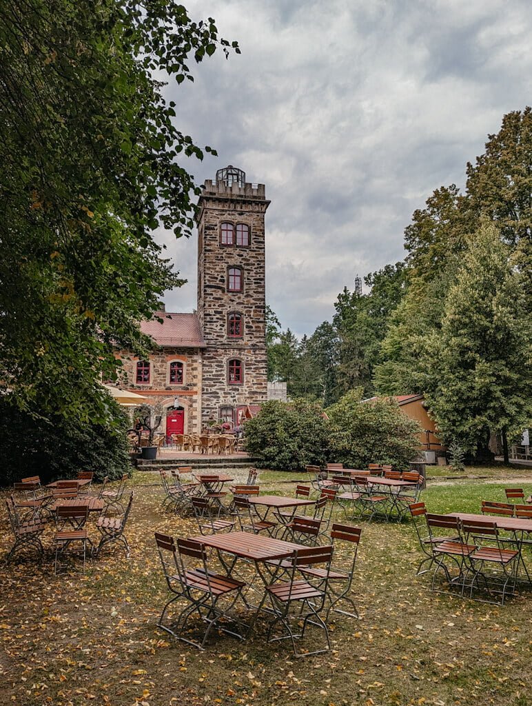 Biergarten am Butterberg beim Wandern in der Oberlausitz