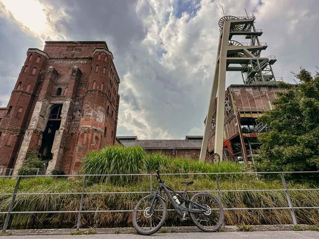 Radtour im Ruhrgebiet an der Zeche Ewald in Herten