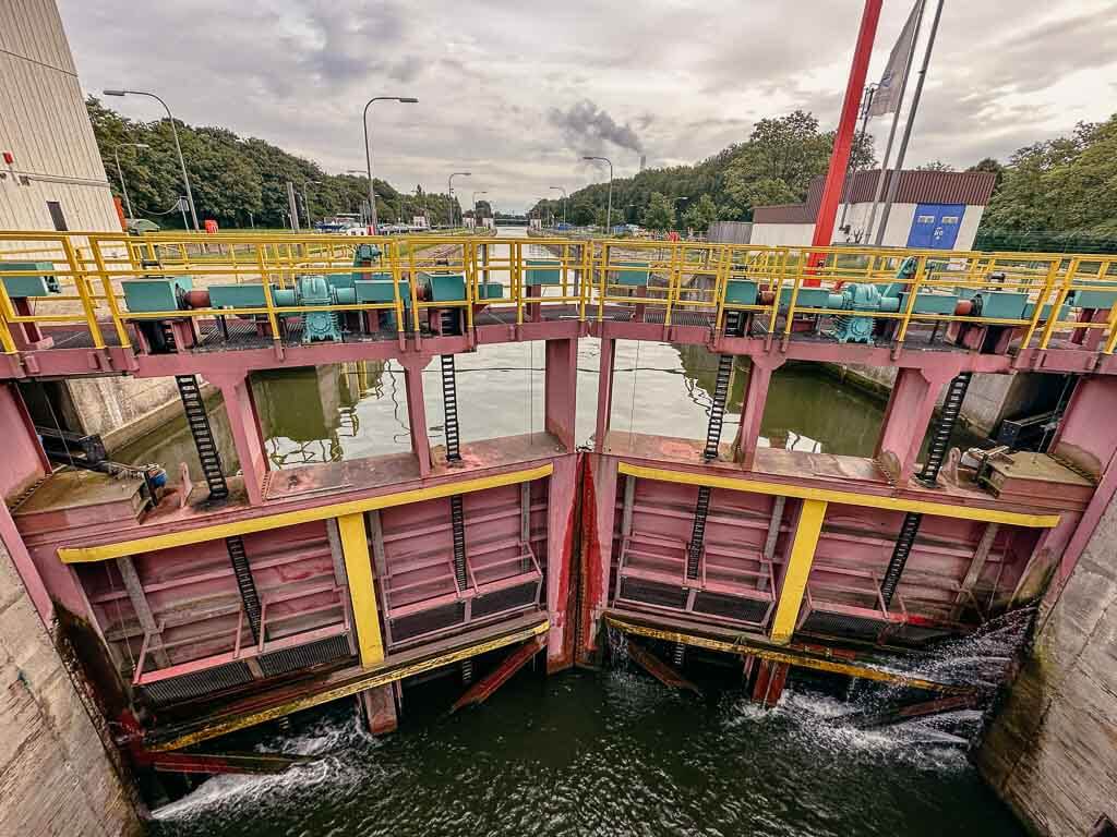 Schleuse in Oberhausen Lirich bei der Radtour im Ruhrgebiet
