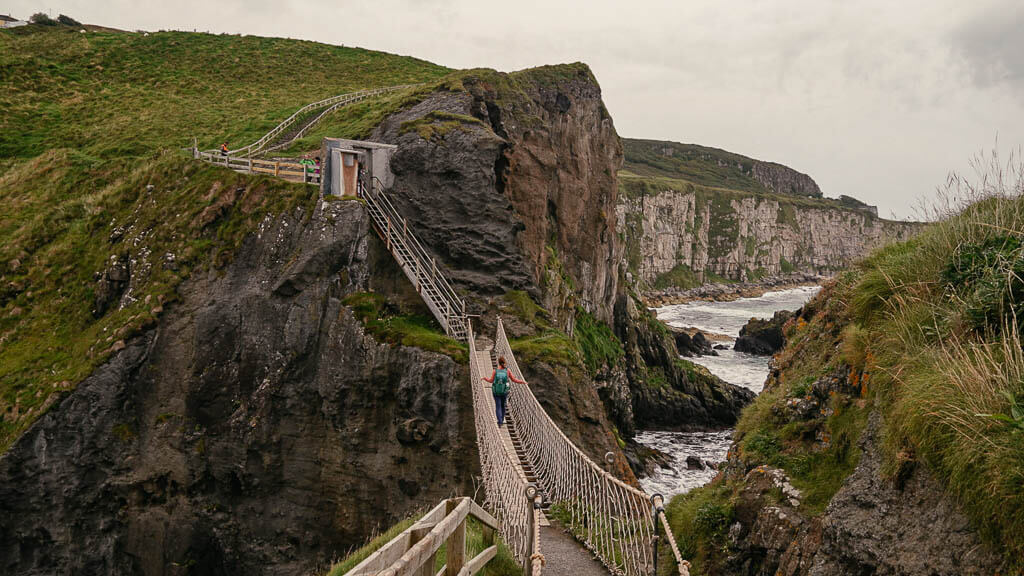 Carrick-a-Rede H&auml;ngebr&uuml;cke an der Causeway Coast in Nordirland