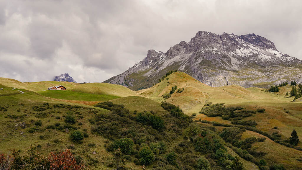 Vorarlberg wandern in der Region Lech Z&uuml;rs zum Walserdorf B&uuml;rstegg