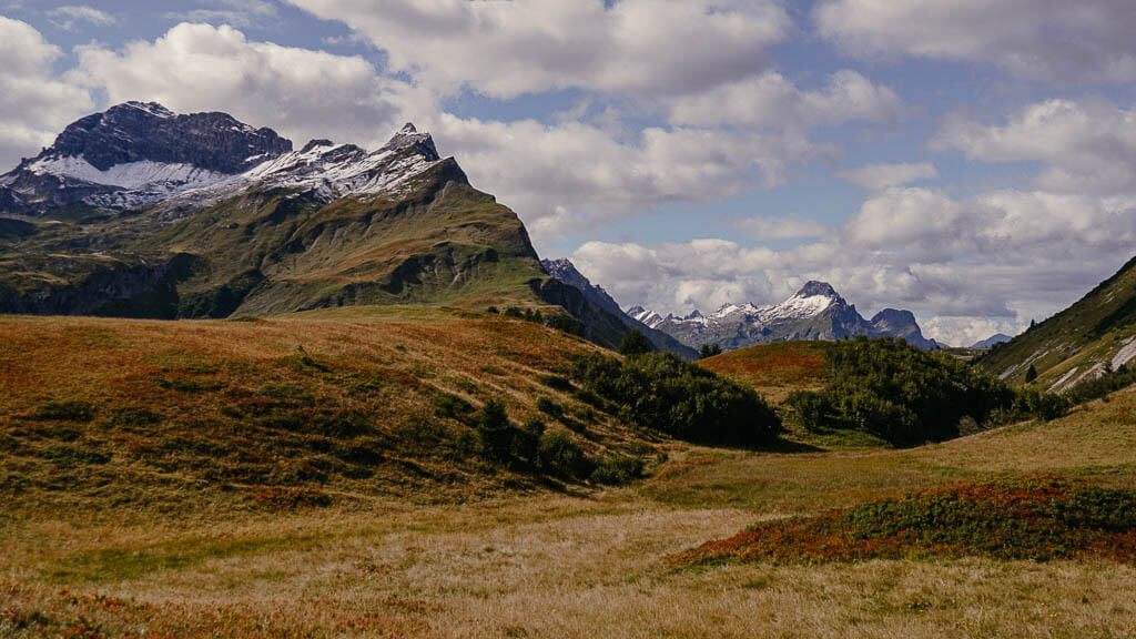 Herbstliche Bergwelt in der Region Lech Z&uuml;rs in Vorarlberg