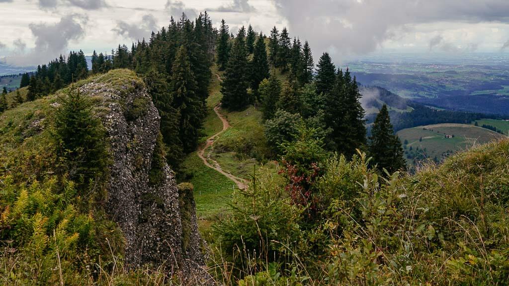 Wandern in Vorarlberg im Lecknertal auf dem Gratweg