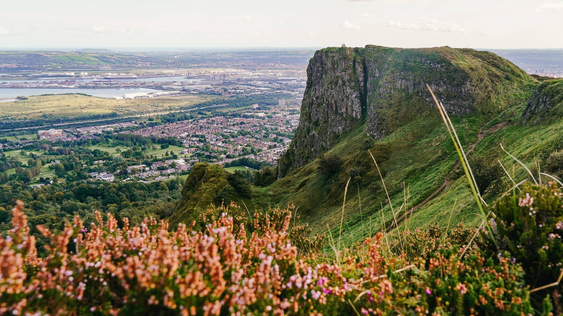 Wandern am Cave Hill in Belfast, Nordirland