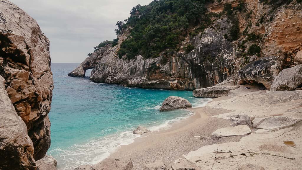 Cala Goloritze beim wandern an der Ostk&uuml;ste von Sardinien