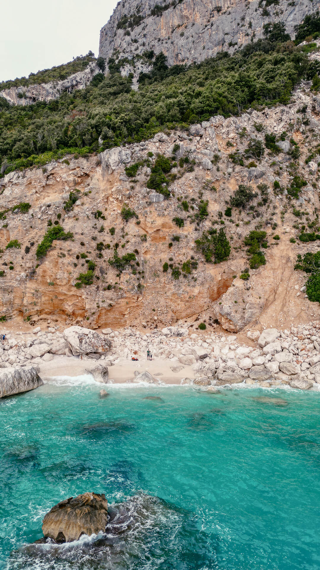 Strand von Cala Goloritze an der Ostk&uuml;ste von Sardinien