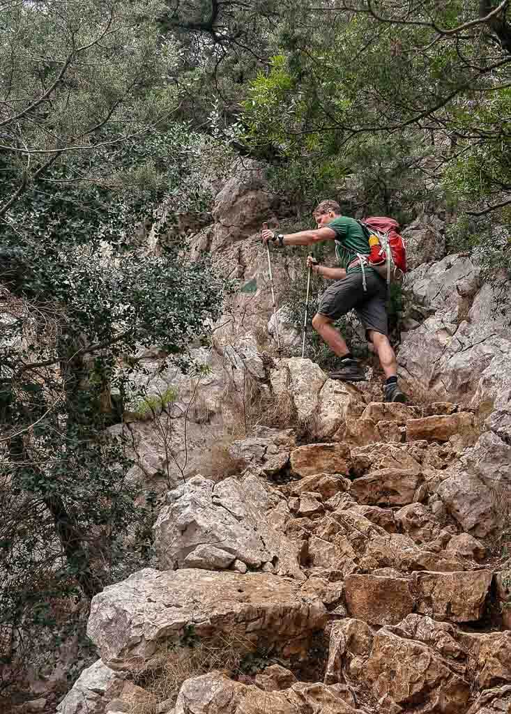 Sardinien wandern auf dem Weg zur Cala Luna